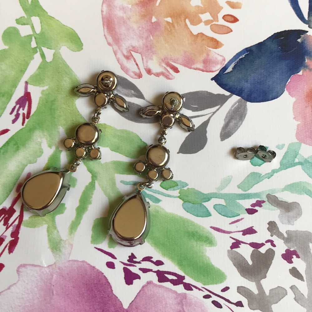 Chandelier earrings 🌷2 for $10-free gift w/purch - Picture 3 of 4